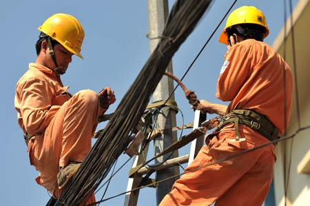 Tổ máy điện hạt nhân đầu tiên sẽ hoạt động vào 2020